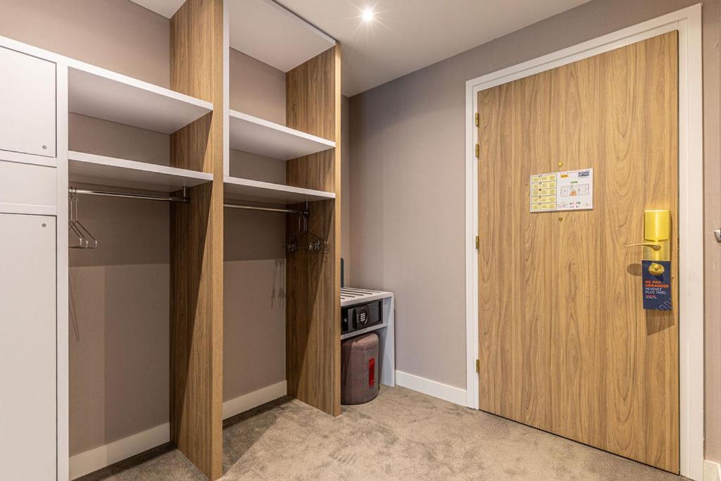 Holiday Inn Express Ajaccio By Ihg Bagian luar foto