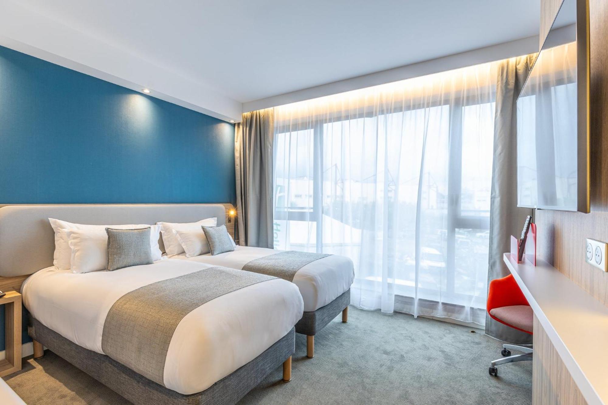 Holiday Inn Express Ajaccio By Ihg Bagian luar foto