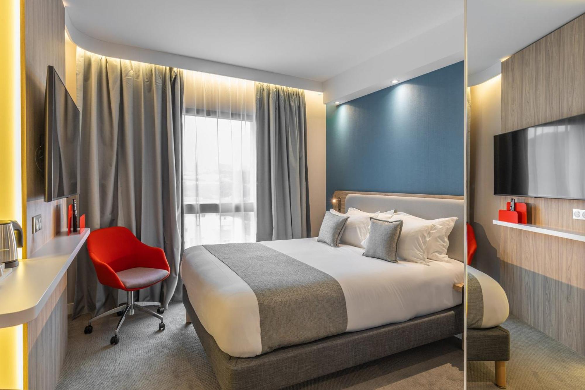 Holiday Inn Express Ajaccio By Ihg Bagian luar foto